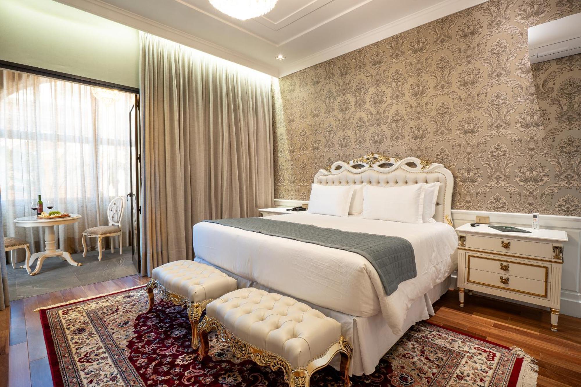 Inn Luis Xv 5*