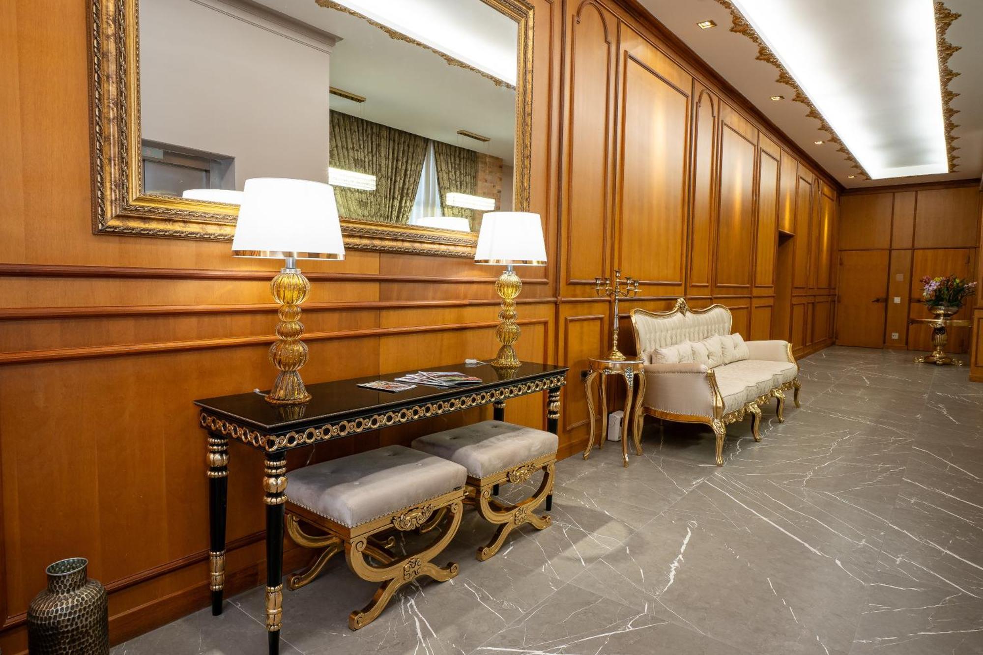 Inn Luis Xv 5*
